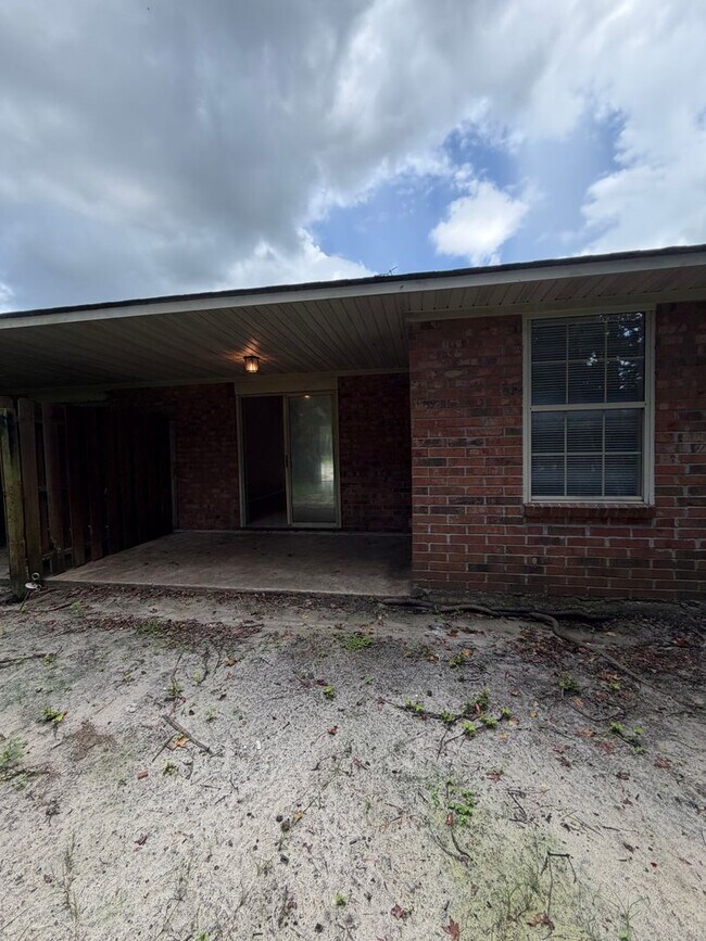 Building Photo - 412/414 Admirals Walk Dr