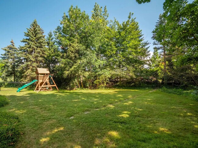 Building Photo - 2764 Landon Rd