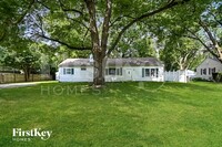 Building Photo - 7338 Kingsley Dr