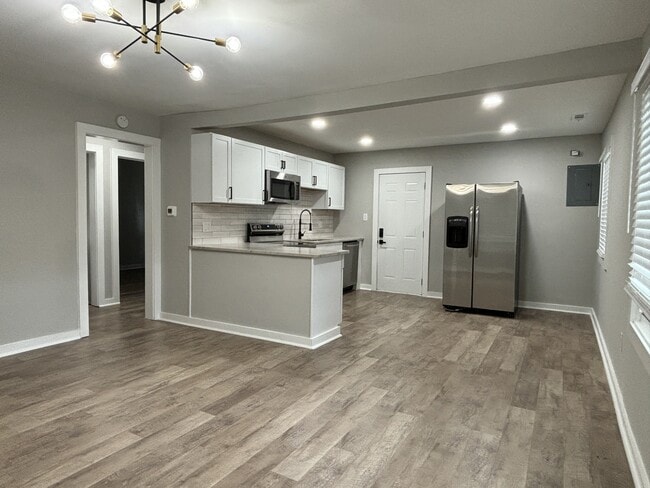 Building Photo - 4249 Ralston Ave