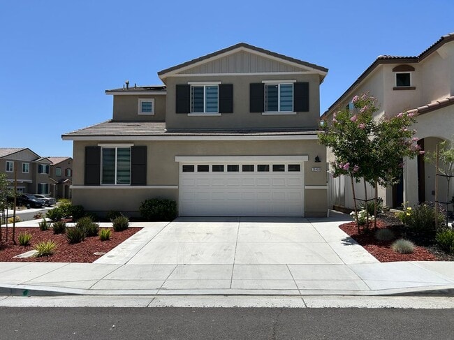 Building Photo - 36469 Shine Dr