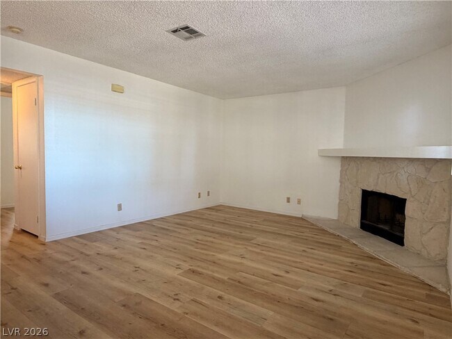 Building Photo - 7933 Decker Canyon Dr