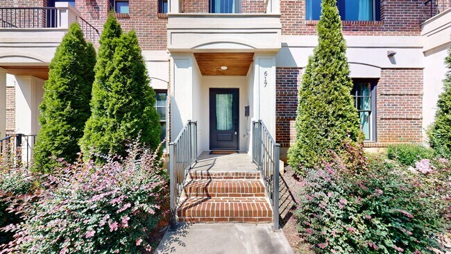 Building Photo - 617 W Worthington Ave