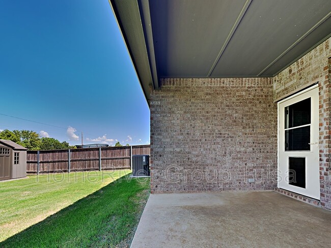 Building Photo - 12220 N 130th E Ave