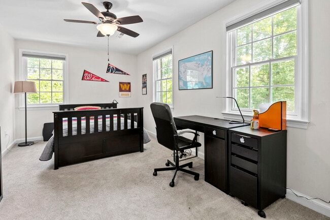 Building Photo - 6916 Seven Locks Rd