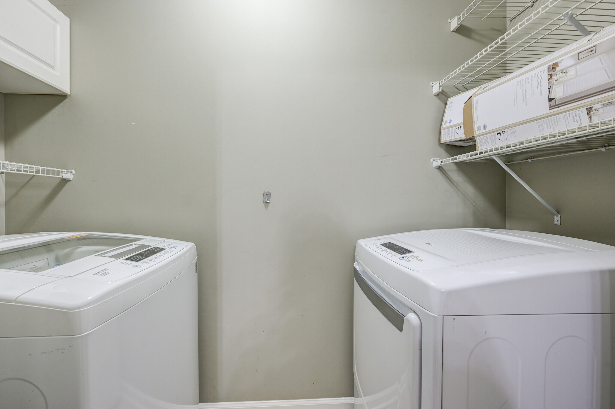 Building Photo - 3334 Peachtree Rd NE