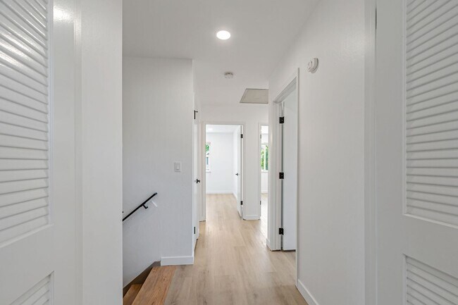 Building Photo - Stunning Updated Home in Almaden Valley