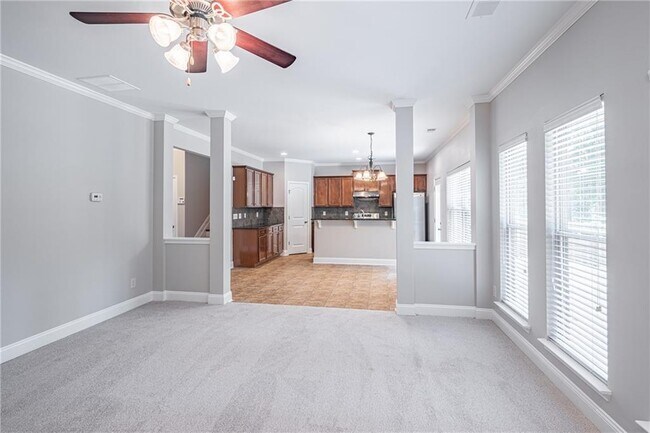 Building Photo - 2668 Lake Manor Circle