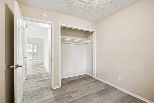 Building Photo - 23239 Prairie Bird Dr