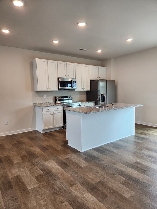 Building Photo - 4055 Grand Reserve Ln
