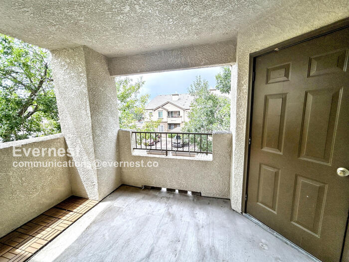 Building Photo - 3732 Riviera Grove