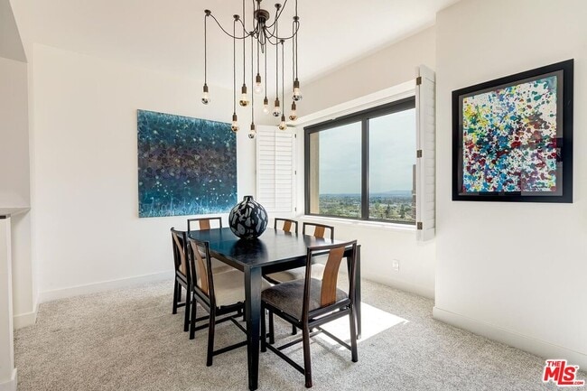 Building Photo - 10520 Wilshire Blvd