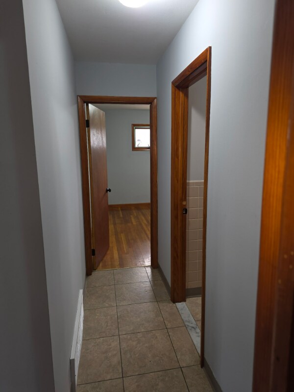 Building Photo - 40 Whitewood Rd