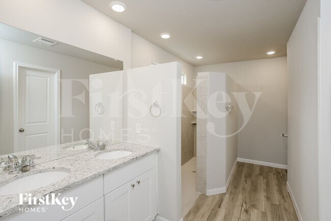 Building Photo - 14914 Bog Mill