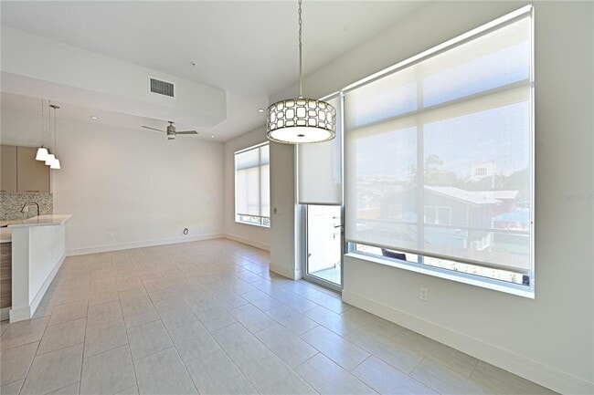 Building Photo - 221 Cosmopolitan Ct