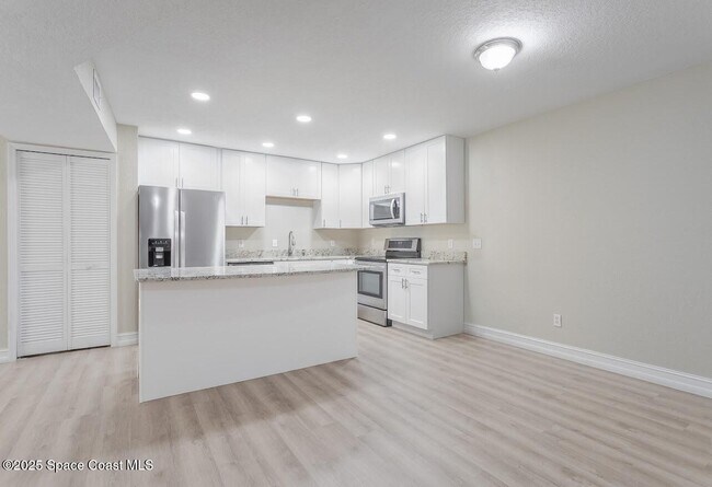 Building Photo - 1861 Long Iron Dr