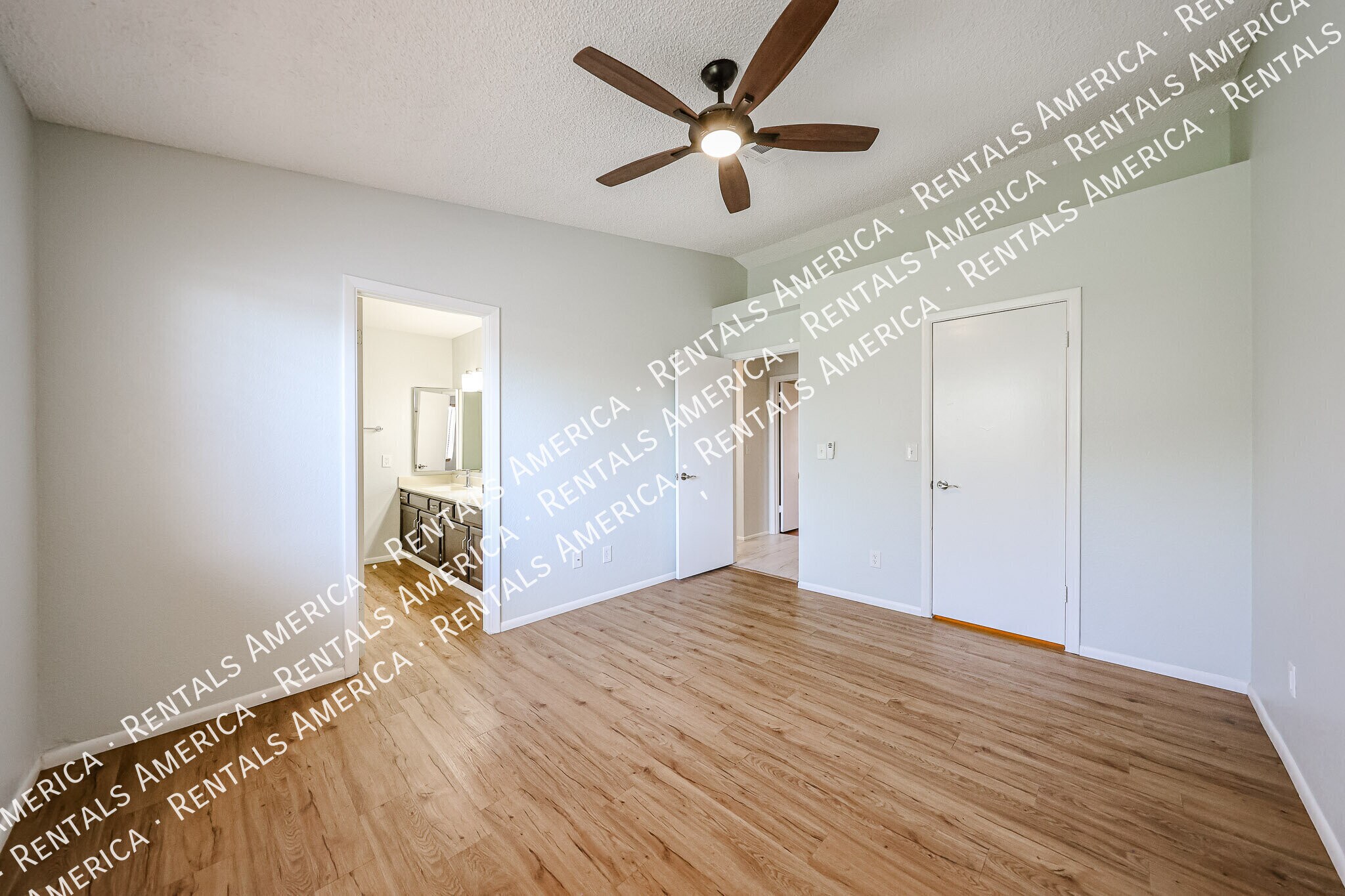 Building Photo - 3103 E Villa Rita Dr