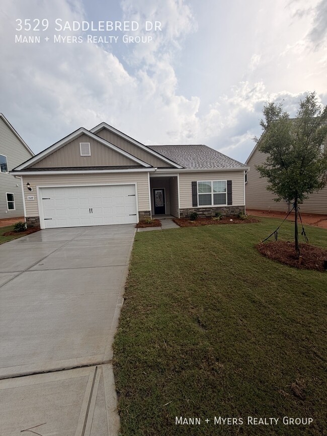 Building Photo - 3529 Saddlebred Dr