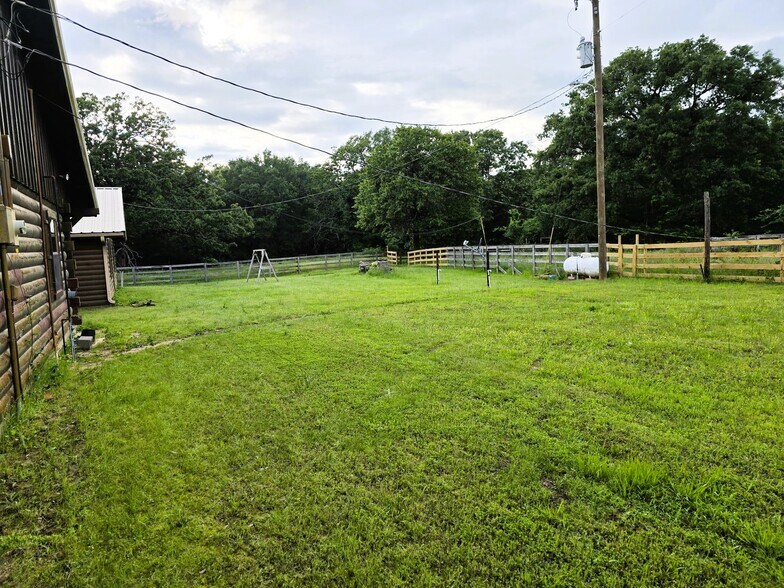 side view - 2281 FM 2029