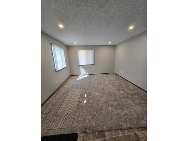 Building Photo - 6662 84th Ct N