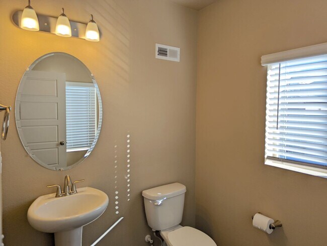 Building Photo - Banning Lewis home on Timberlake Loop for Rent!!