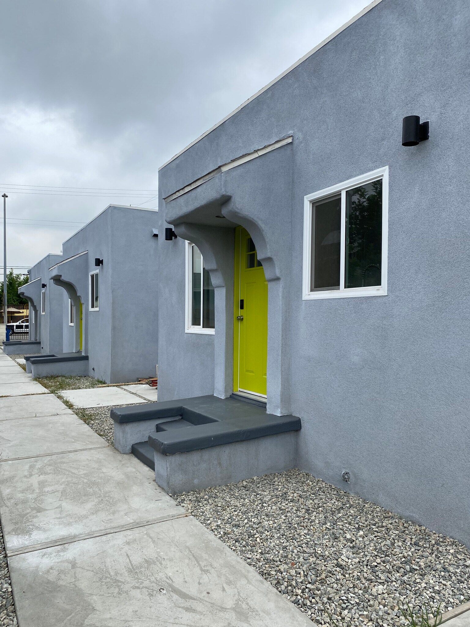 Building Photo - 5719 S Normandie Ave
