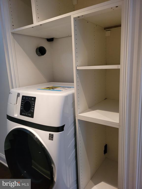 Building Photo - 849 S 7th St