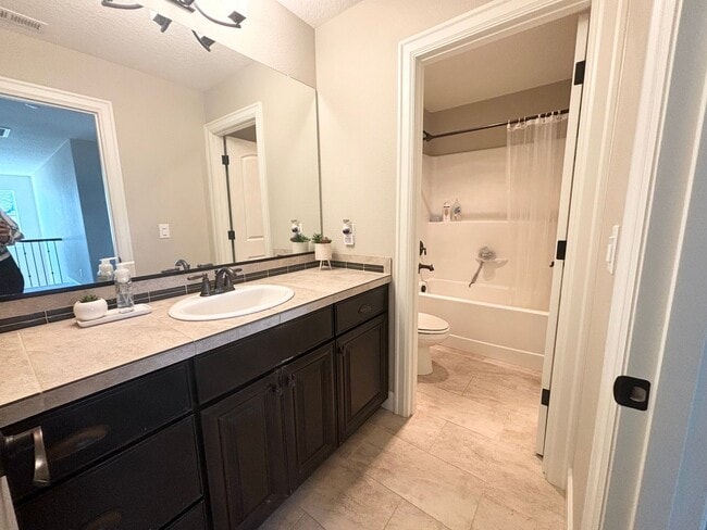 Building Photo - Beautiful 5 Bedroom with Den/Office and Large Bonus Room in Bethany Ridge!!!