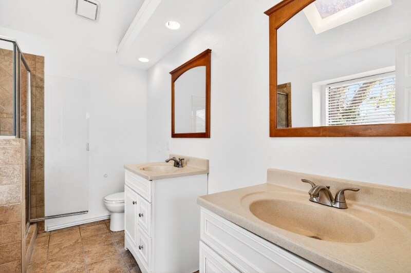 Building Photo - 1617 Briargrove Dr