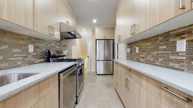 Building Photo - 90-09 68th Ave