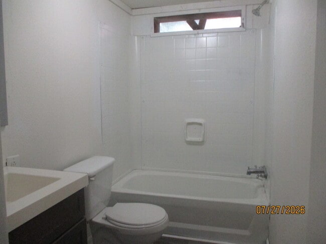 Building Photo - 139 Cypress Ln
