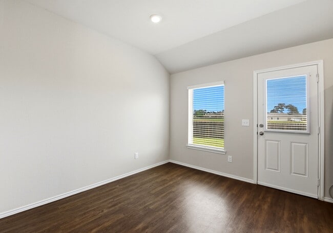 Building Photo - 363 Cumberland Forest Dr