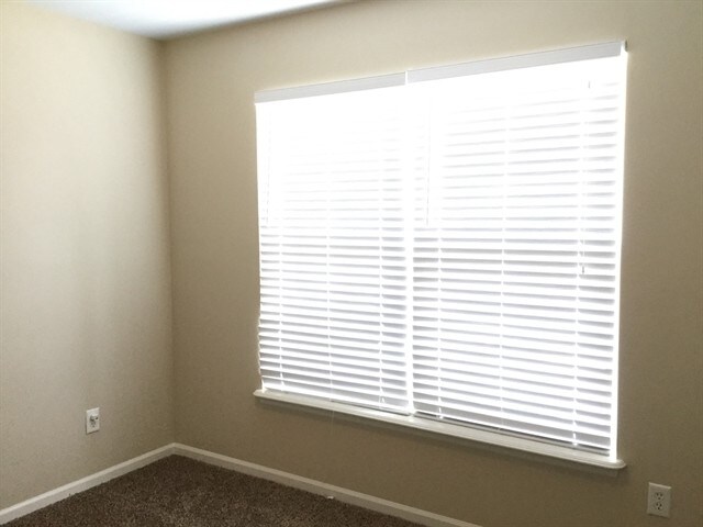 Building Photo - 931 Balsam Wood Ln