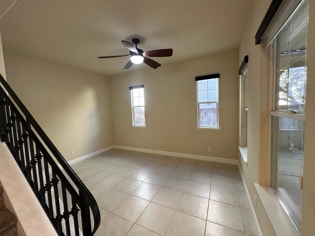 Building Photo - 3852 Harlan Ranch Blvd
