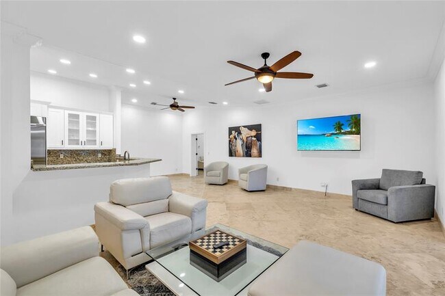 Building Photo - 6300 SW 190th Ave