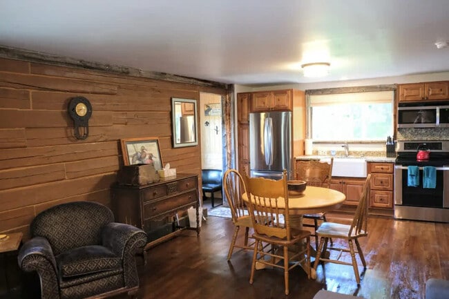 Building Photo - 5415 W 3000 S