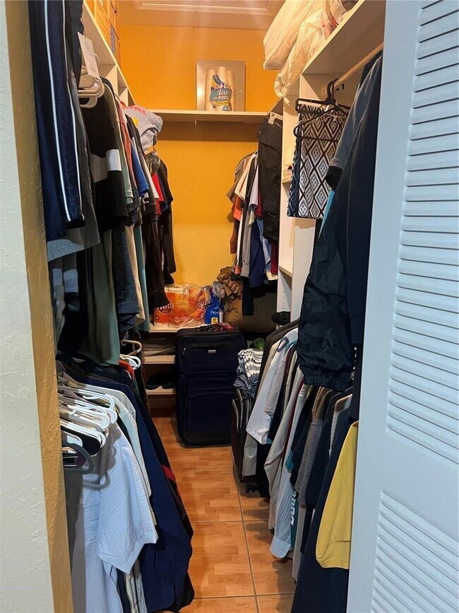 Building Photo - 7667 NW 182nd Ln