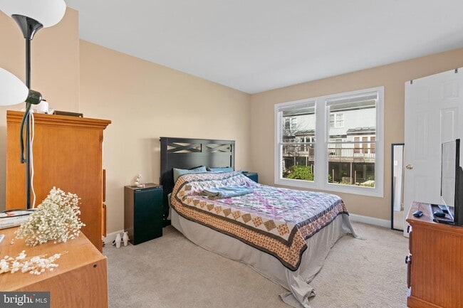 Building Photo - 20324 Cedarhurst Way
