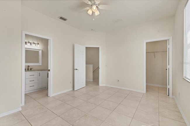 Building Photo - 4104 Crabtree Ave