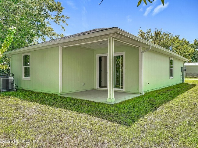 Building Photo - 780 W 5th St