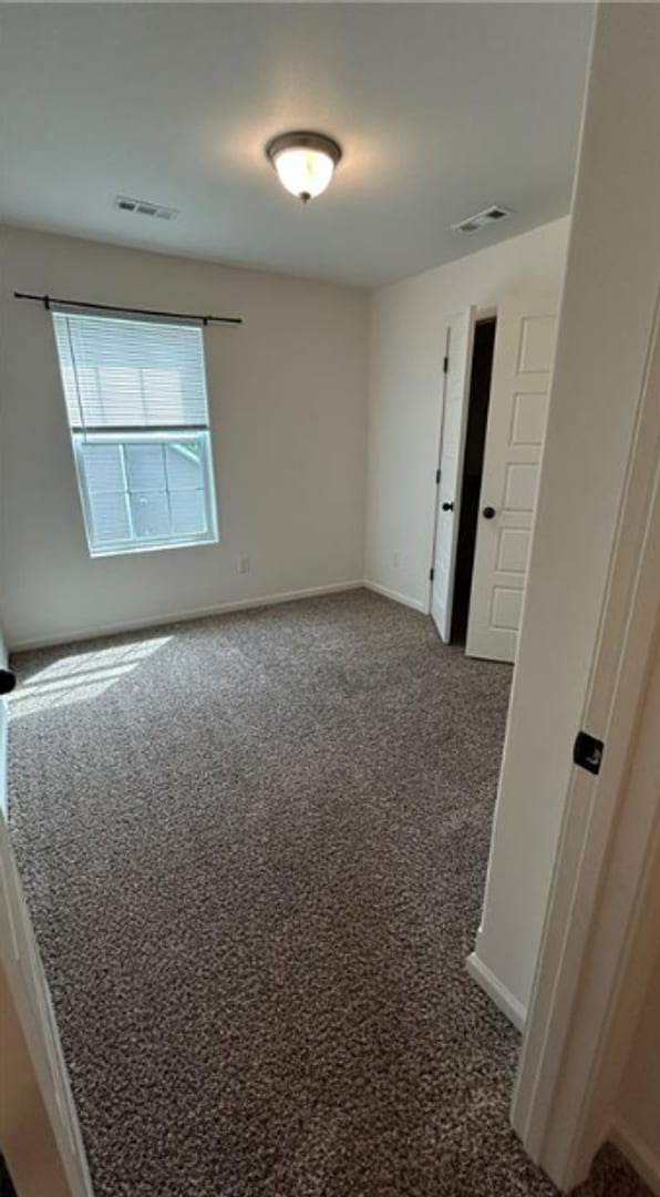 Building Photo - Beautiful 3-Bed, 2-Bath Home with Open Layout Coming Available 5/14/2026