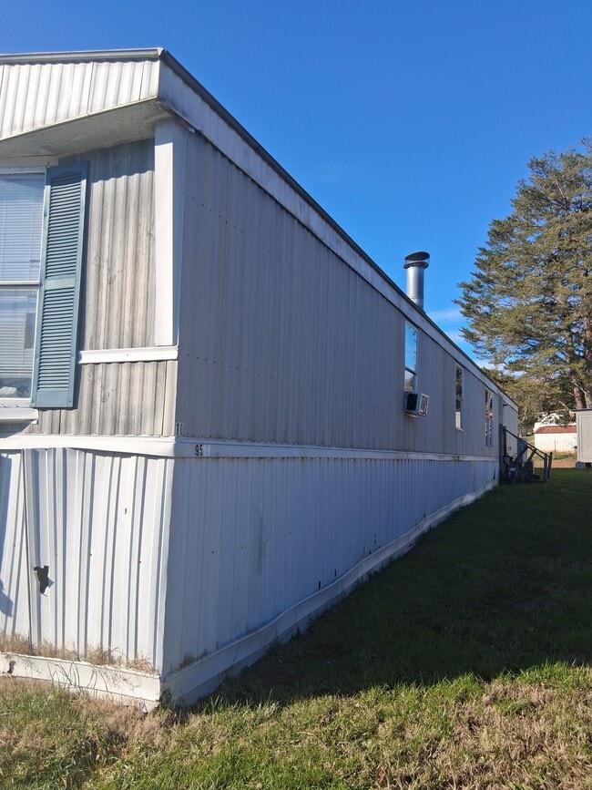 Building Photo - 9529 Hausmond Way