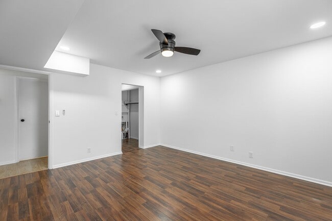 Building Photo - 2 Bedroom 2 Bath in Northshore