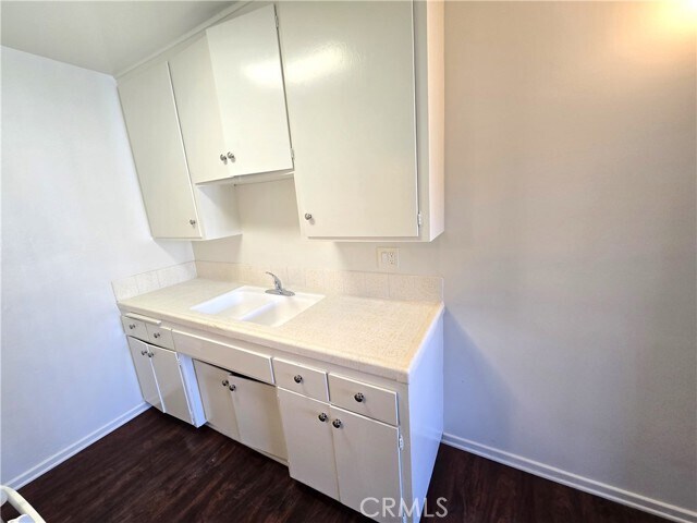 Building Photo - 401 W Wilson Ave