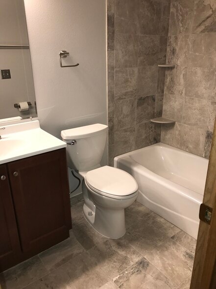 Building Photo - 2932 Shadow Creek Dr
