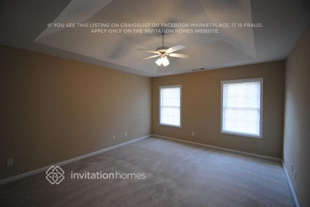 Building Photo - 4720 Parkview Walk Dr