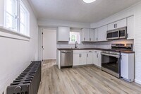 Building Photo - 626 Excelsior St