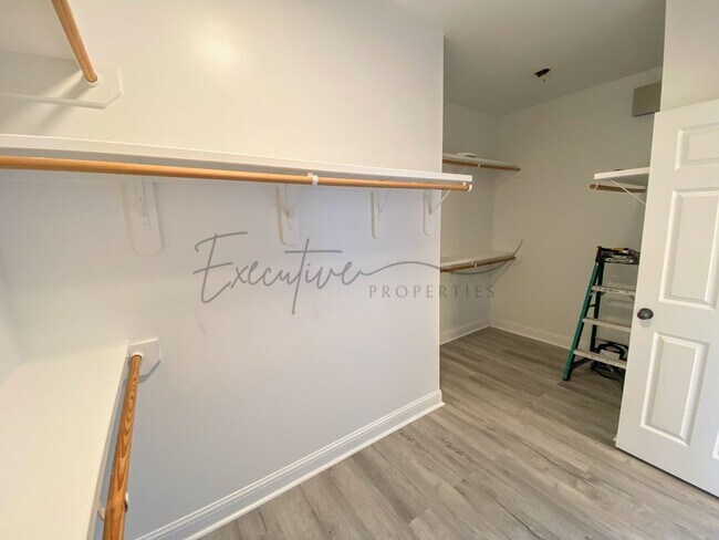 Building Photo - Family Home in Lafitte Landing – Fenced Ya...