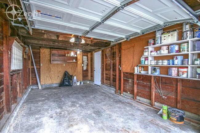Building Photo - 308 NW 45th St