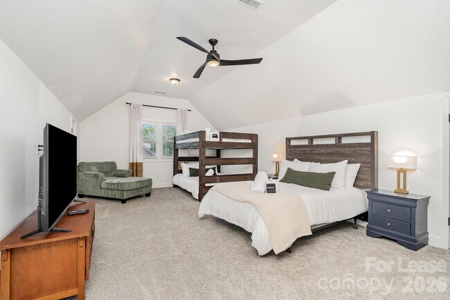 Building Photo - 8823 Dartmoor Pl